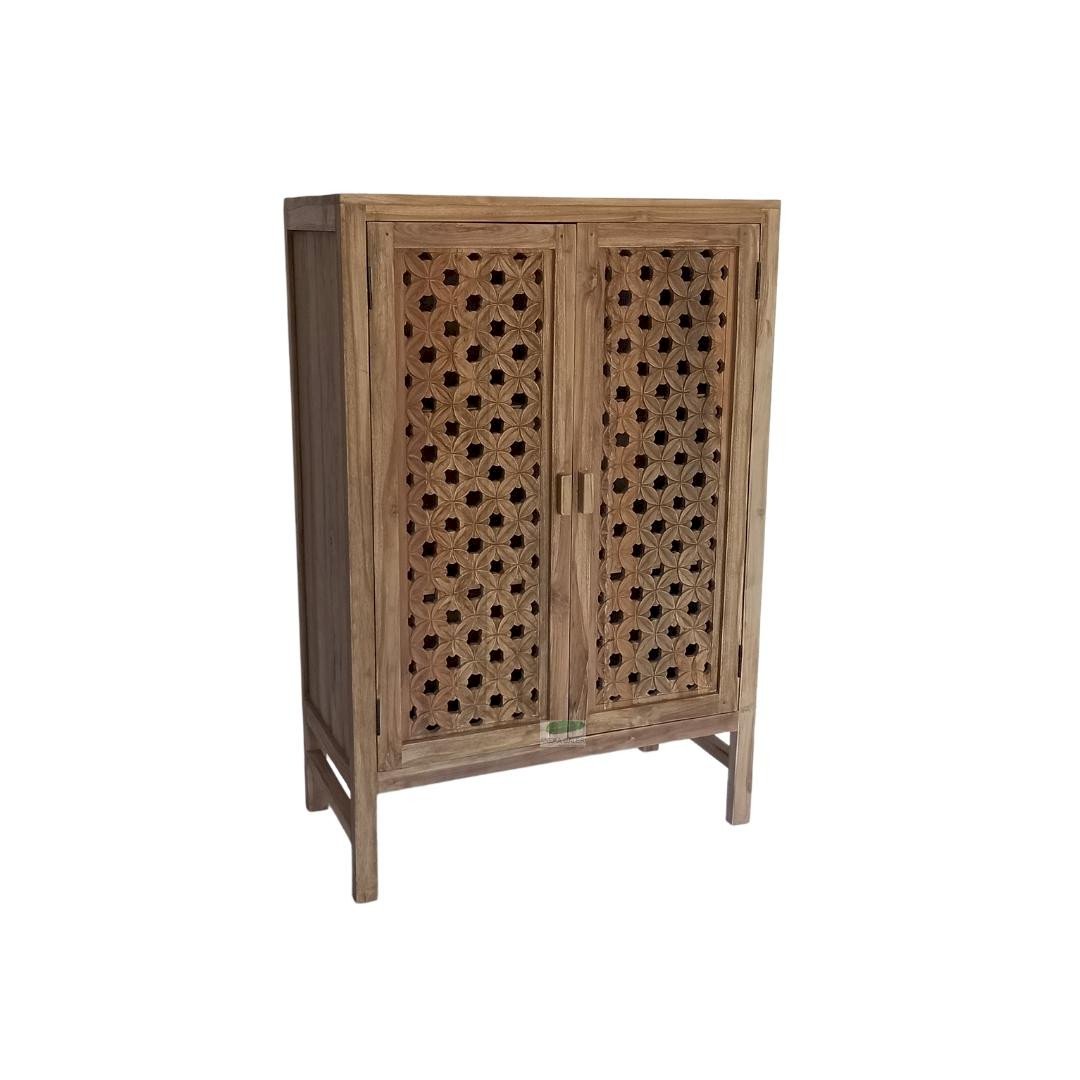 Almari pintu Ukir tembus