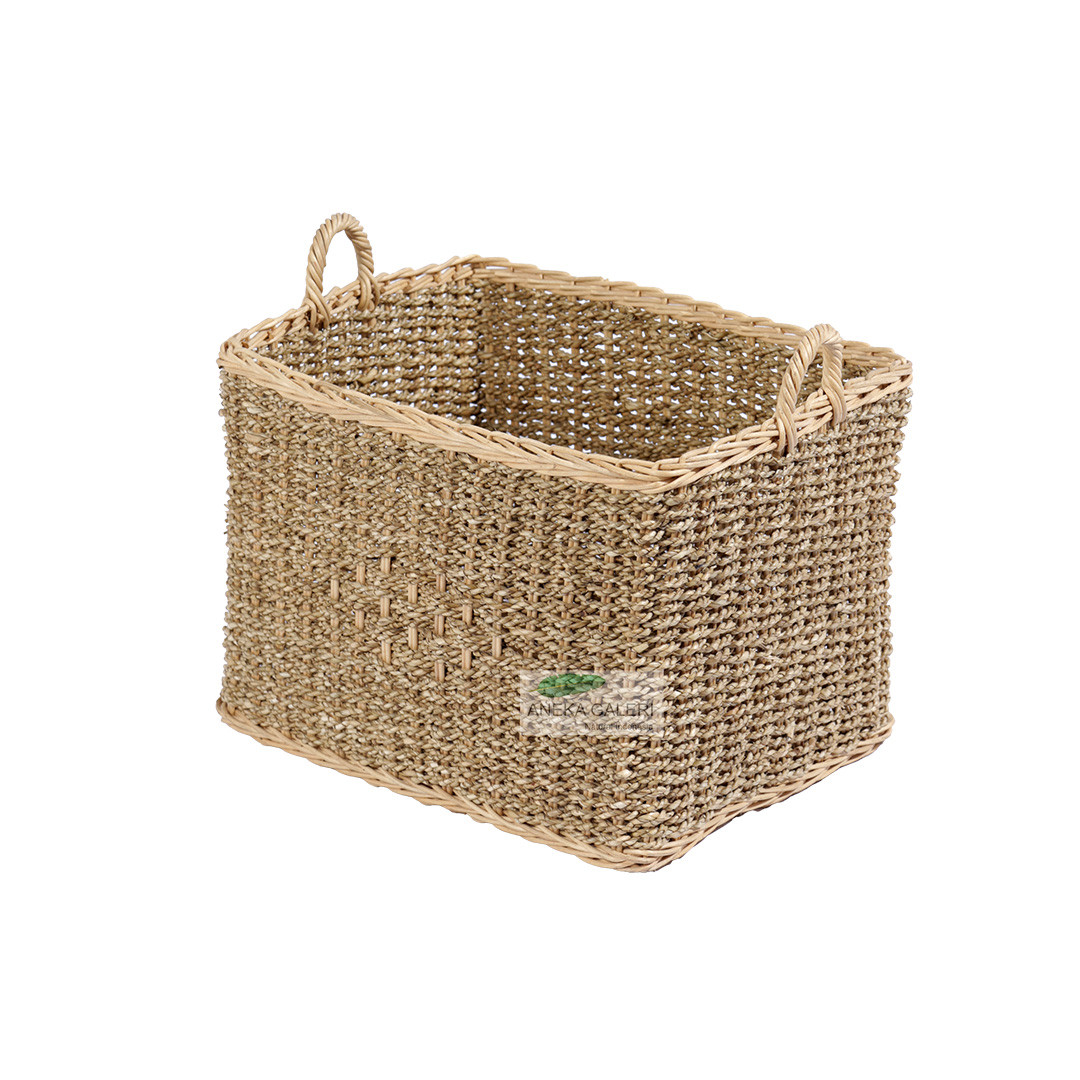 Basket Sea Grass with rattan recta.